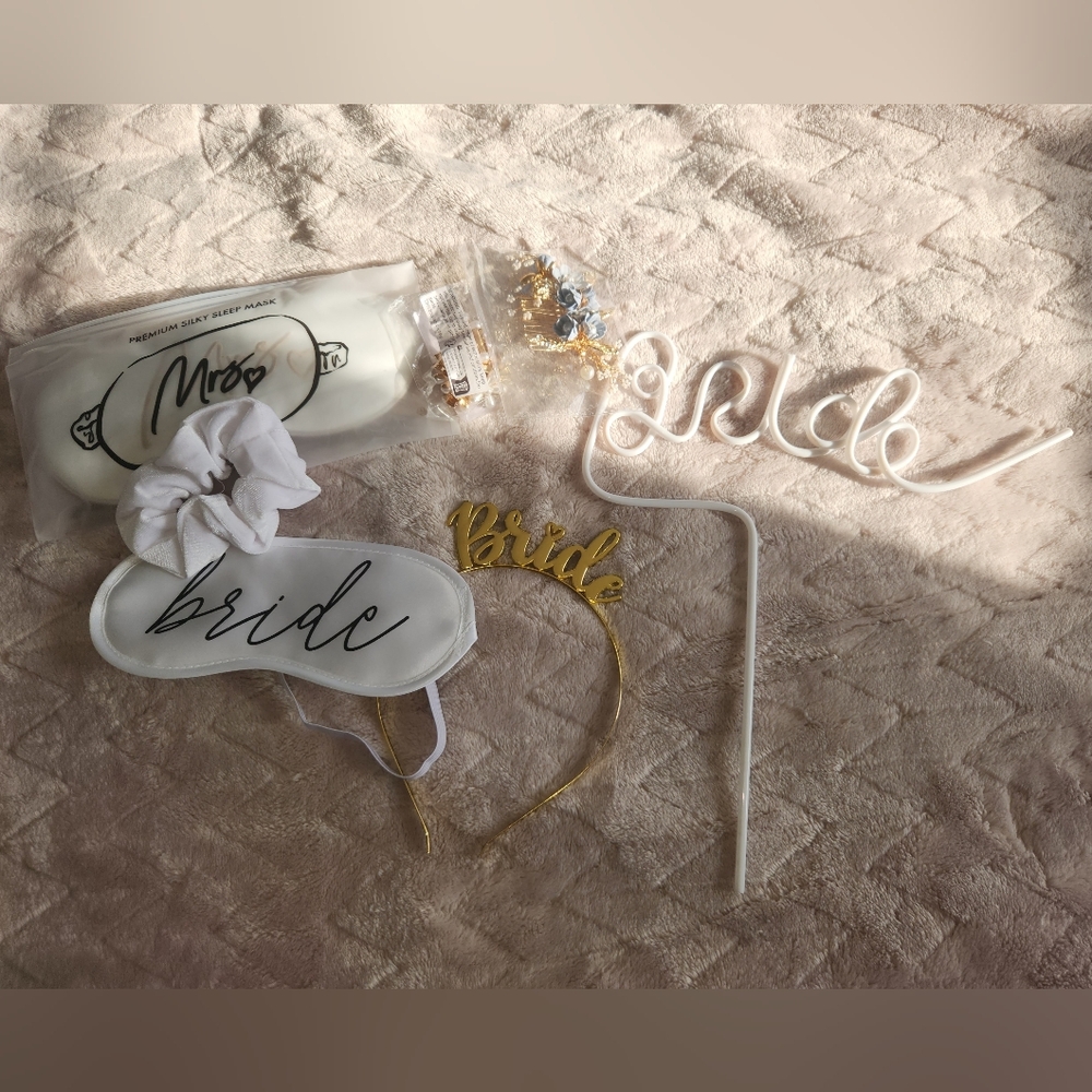 ✨️2/$25✨️Bride To Be Bundle